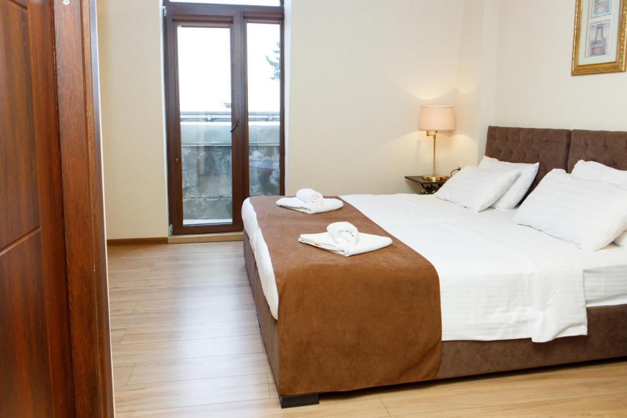 Hotel Arc Tbilisi Bagian luar foto