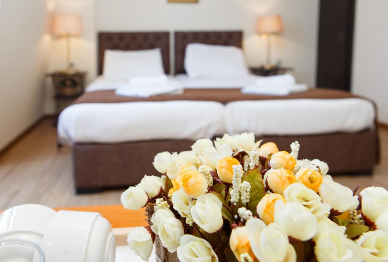 Hotel Arc Tbilisi Bagian luar foto